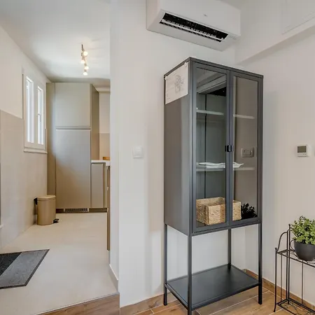 Family Bliss 아파트 스플리트