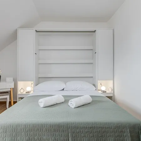 Family Bliss 아파트