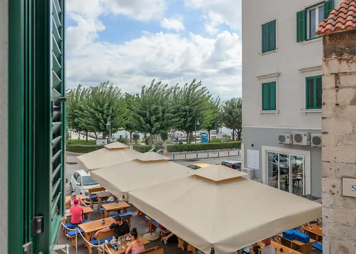 Family Bliss Апартаменты *